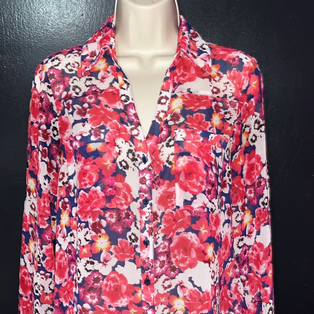 Express Portofino floral sheer button down blouse. Career, work, office Sz. S